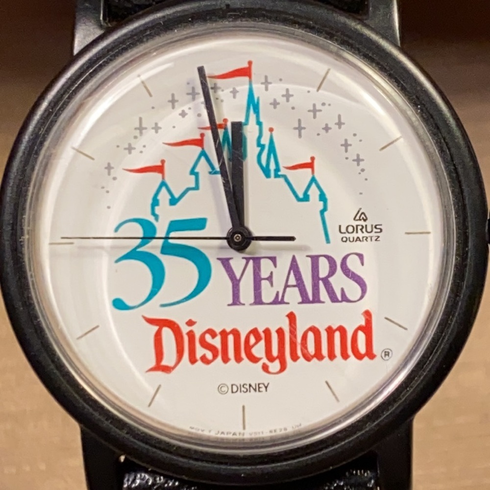 Lorus Walt Disney 35 years Disneyland watch